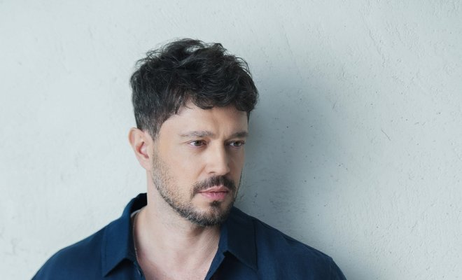 Murat Boz’un Yeni Şarkısı Yara Tuz Yayında: Mustafa Ceceli Aranjesi