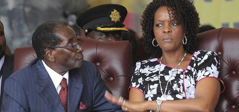 ROBERT MUGABE, WIFE GRACE EXPELLED FROM RULING ZANU-PF