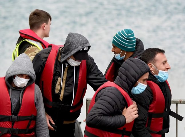 200 children who were seeking asylum in UK went missing: Official