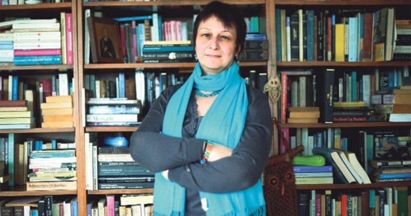 Prof. Dr. İştar Gözaydın Savaşır İzmir’de tutuklandı