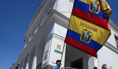 Ecuador mayor survives assassination attempt