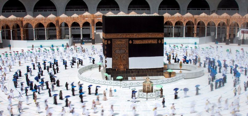 CONGREGATIONAL PRAYERS RESUME AT GRAND MOSQUE IN MECCA