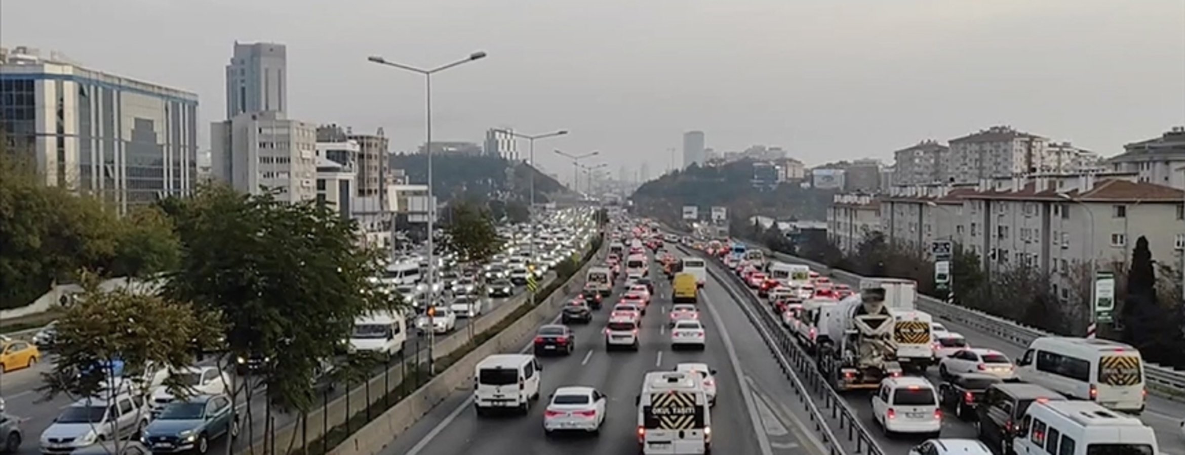 İstanbul’da trafik sıkışıklığı yıllık 10 milyar dolar kayba neden oluyor