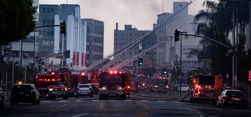11 LOS ANGELES FIREFIGHTERS HURT WHILE RUNNING FROM BLAST