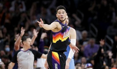 Phoenix Suns brush aside Los Angeles Clippers for sixth straight win