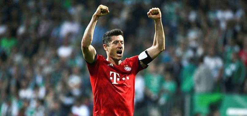 LEWANDOWSKI EXTENDS BAYERN CONTRACT FOR 2 YEARS TO 2023
