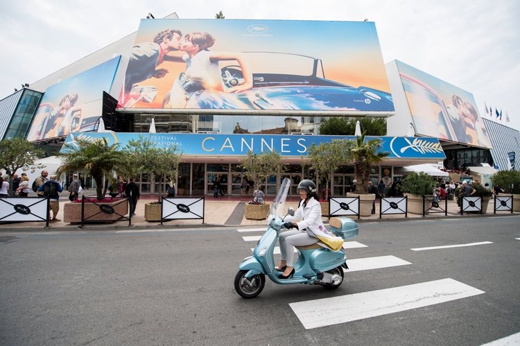 74. CANNES FİLM FESTİVALİ ERTELENDİ