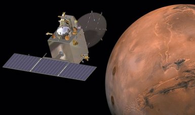 India loses contact with budget Mars orbiter after eight years