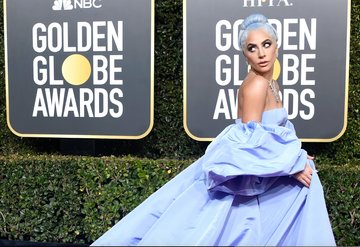 Lady Gaga kitap yazıyor