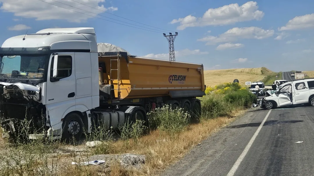 MUŞ’TA FECİ KAZA
