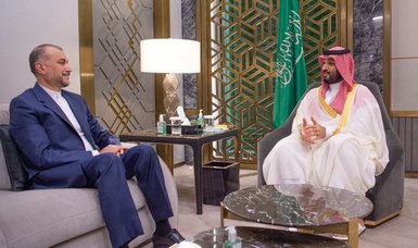 Saudi crown prince receives Iranian foreign minister in Jeddah