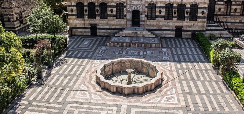 Anti-regime forces enter presidential palace in Damascus