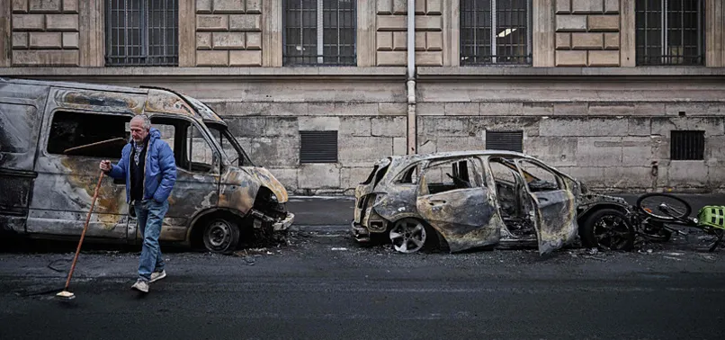 EU DEFENDS RIGHT TO PEACEFUL PROTEST, CONDEMNS VIOLENCE AMID UNREST IN FRANCE