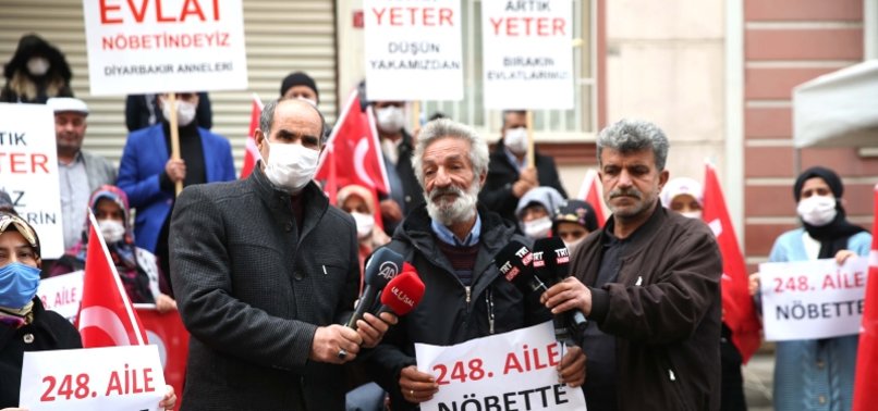 ELDERLY FATHER JOINS ANTI-PKK PROTEST FOR MISSING DAUGHTER