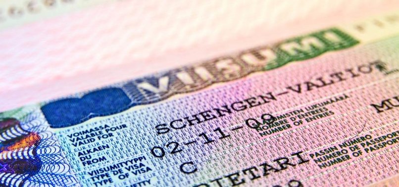 FINLAND WILL LIMIT NUMBER OF VISAS TO RUSSIANS