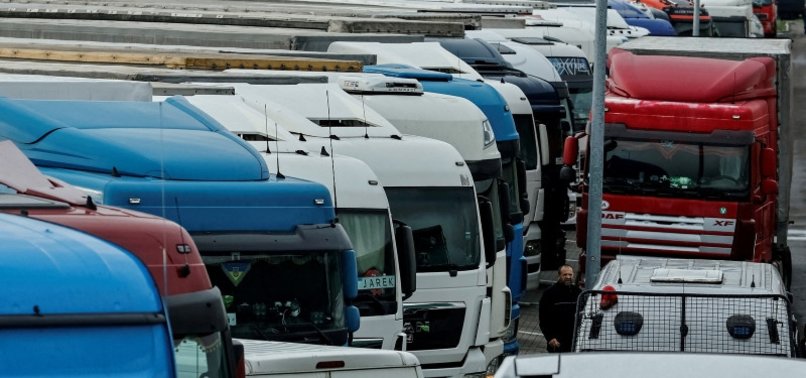 UKRAINE TO OPEN CROSSING FOR LORRIES ON MONDAY TO UNBLOCK POLISH BORDER