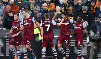 Goals from Jarrod Bowen and Mohammed Kudus in second half seal a 2-0 victory for West Ham against Manchester United