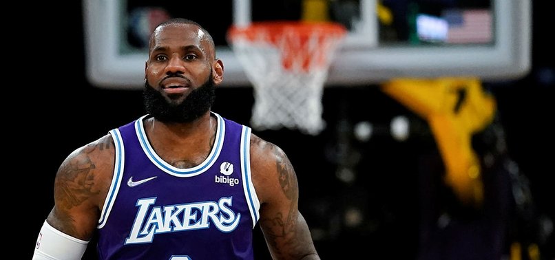 LEBRON JAMES TO EXTEND CONTRACT WITH LA LAKERS: NBA INSIDER