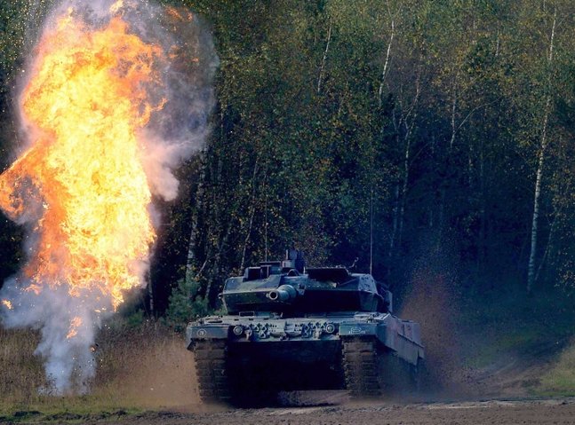 Norway will send Leopard 2 tanks to Ukraine: Defense minister