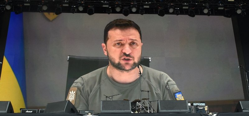 Ukraine cuts ties with Syria after it recognises separatist republics