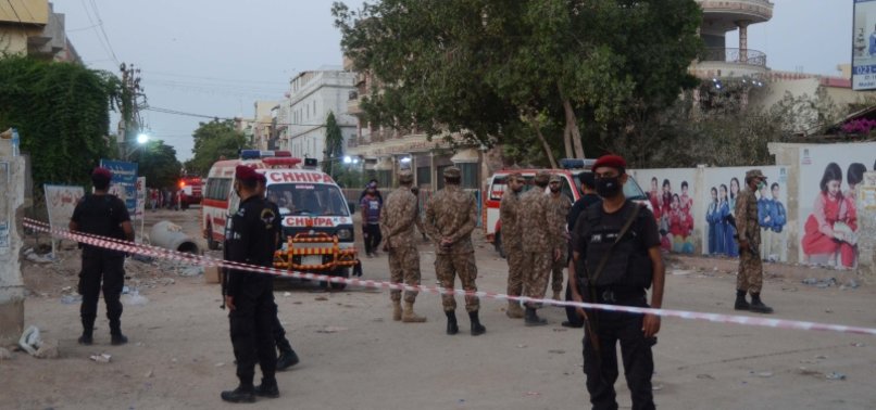 92 KILLED IN PAKISTAN PLANE CRASH