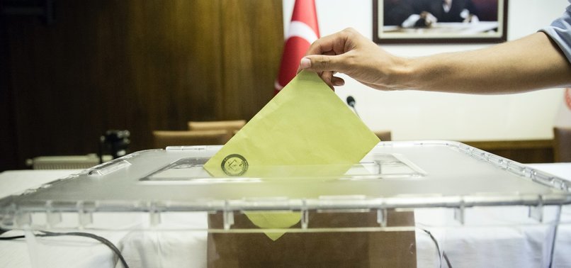 TURKS ACROSS MIDDLE EAST CAST BALLOTS IN EXPAT VOTE