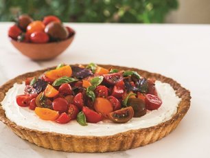 Domatesli ve Peynirli Tart