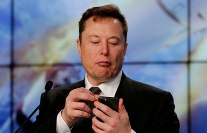 ahrefindexelonmuskclasstkktLnktargetblankElonMuskaaeskiTwitteryönetimekibinden128milyondolarlıkdava