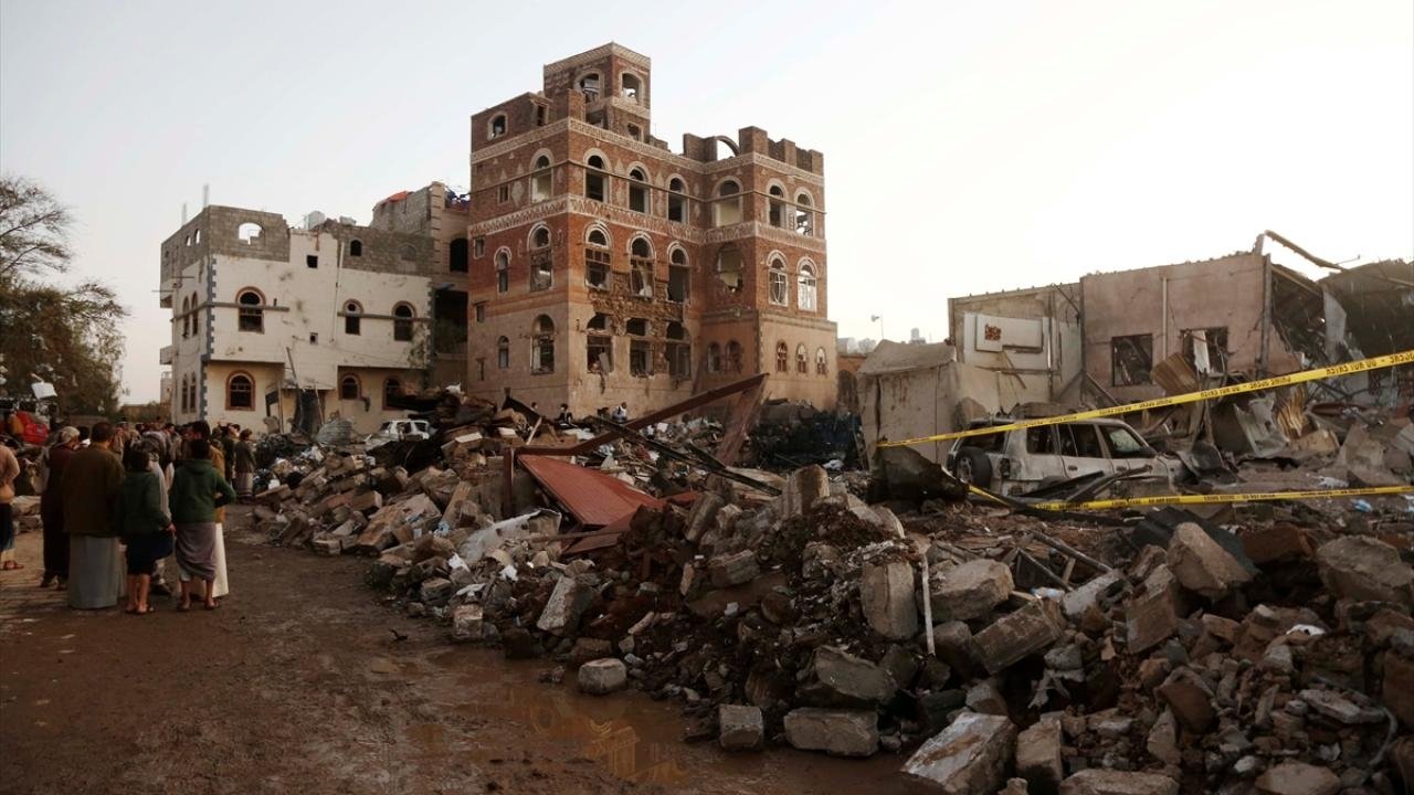 US strikes target multiple Yemeni cities, destroy building in Sanaa