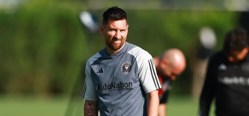 Messi Fine Lionel Messi fine after tweaking left ankle - anews
