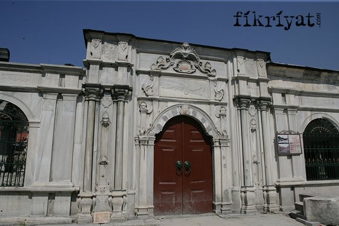 MİSAFİRLER İÇİN KIRK SOFRA HAZIRLANIRDI