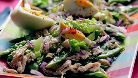 Tavuklu Fasulye Salatası