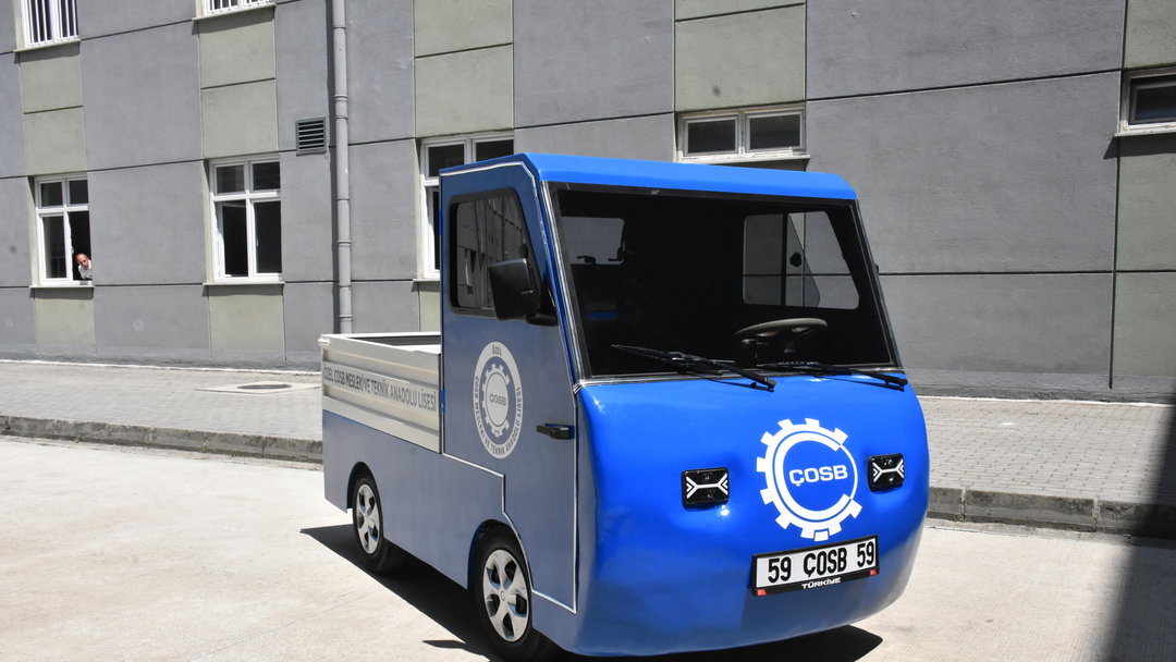 ELEKTRİKLİ ARAÇ YAPTILAR