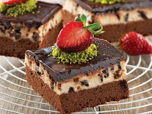 Damla Çikolatalı Kurabiye Hamurlu Brownie