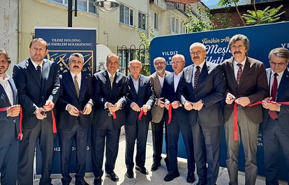 ahrefindexyildizholdingclasstkktLnktargetblankYıldızHoldingainTarihinAkışındaMeşhurHattatlarsergisiBursadaaçıldı