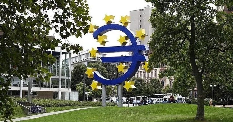 ECB faiz oranının mevcut seviyelerinde tutulması yönündeki öneri kabul edildi