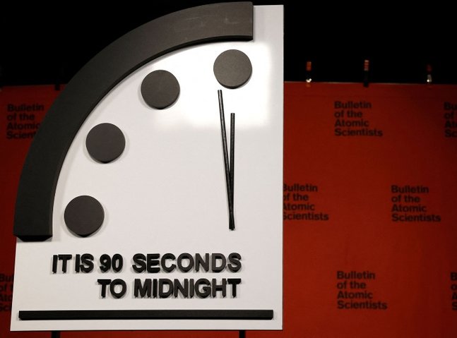 Kremlin expresses alarm over Doomsday Clock moving closer to midnight