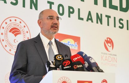 ahrefindexyildizholdingclasstkktLnktargetblankYıldızHoldingadenkadınçiftçilere35milyonTLlikkatmadeğer