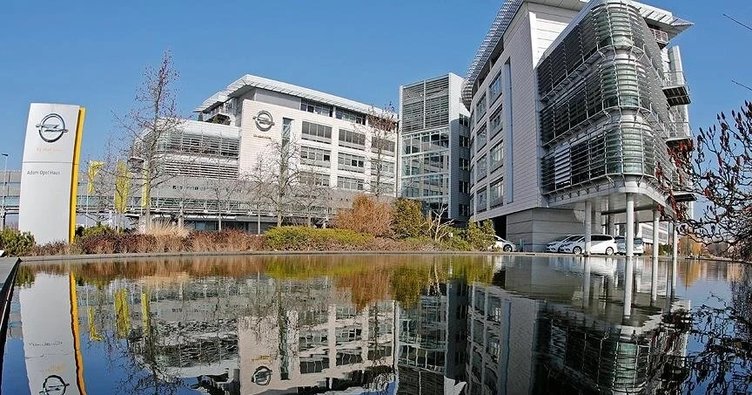 Opel tamamen elektrikli yeni Grandland’i dünyaya tanıttı