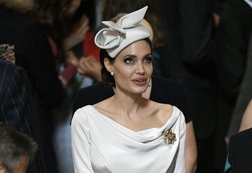 Angelina Jolie, çocuklarına evde eğitim aldırıyor
