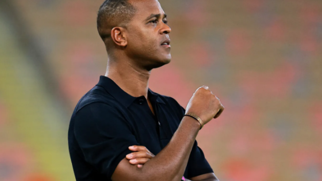 PATRICK KLUIVERT EVİNE DÖNDÜ