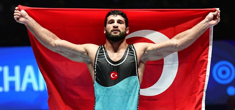 TURKISH GRECO-ROMAN WRESTLER METEHAN BAŞAR WINS GOLD IN 2017 PARIS WORLD CHAMPIONSHIPS