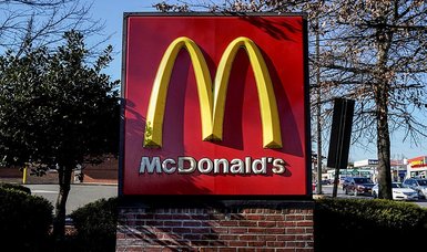 McDonald's temporarily shuts US offices, prepares layoff notices -WSJ