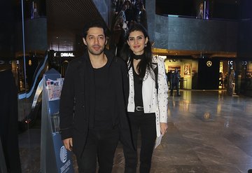 Mert Fırattan İdil Fırata romantik anlar
