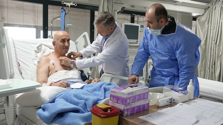 Bilimde yeni ameliyat yöntemi geliştirildi