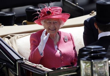 Kraliçe Elizabeth villasını satıyor