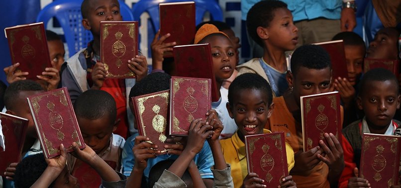 TURKISH GROUP GIVES QURANS TO 1,200 ETHIOPIAN CHILDREN