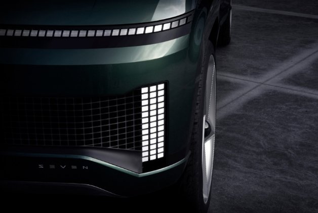 HYUNDAİ’NİN ELEKTRİKLİ SUV KONSEPTİ SEVEN’DAN İLK İPUÇLARI