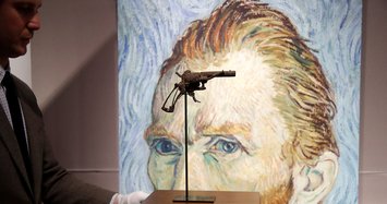 Gun 'Van Gogh killed himself with' sells for 162,000 euros