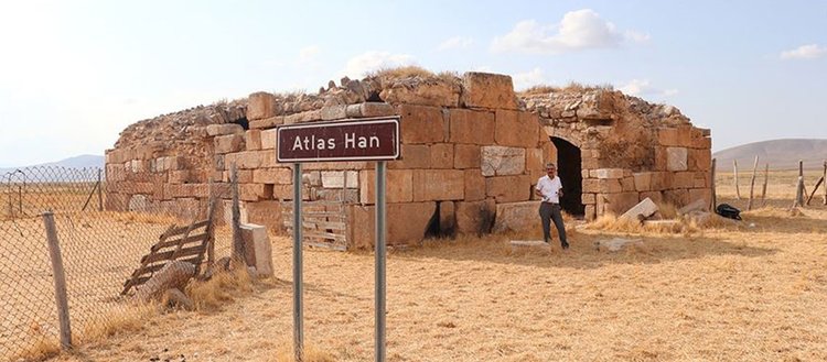 Tarihi Atlas Han turizme kazandırılmayı bekliyor